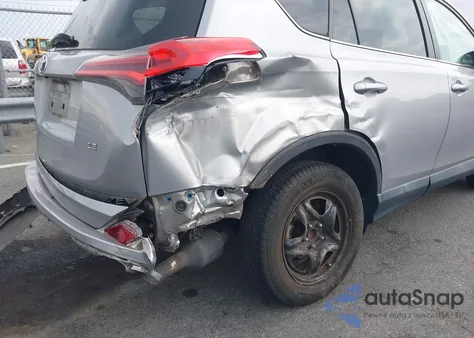 2017 Toyota Rav4 Le z USA, uszkodzony, nr VIN 2T3ZFREV8HW317952